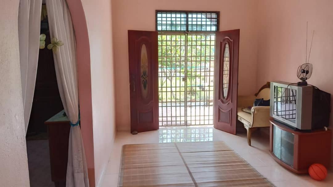 Homestay Zahra Sri Bayu Cherang Ruku Extérieur photo