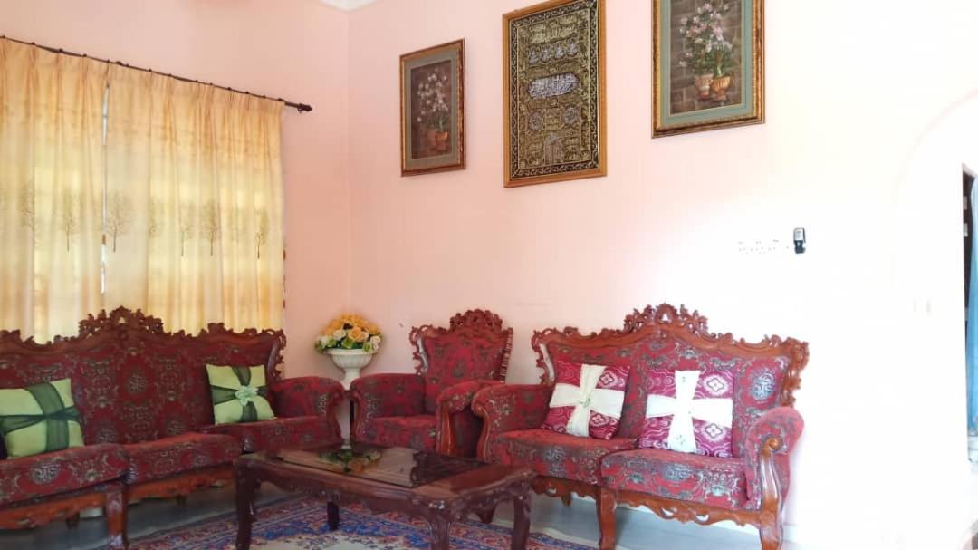 Homestay Zahra Sri Bayu Cherang Ruku Extérieur photo